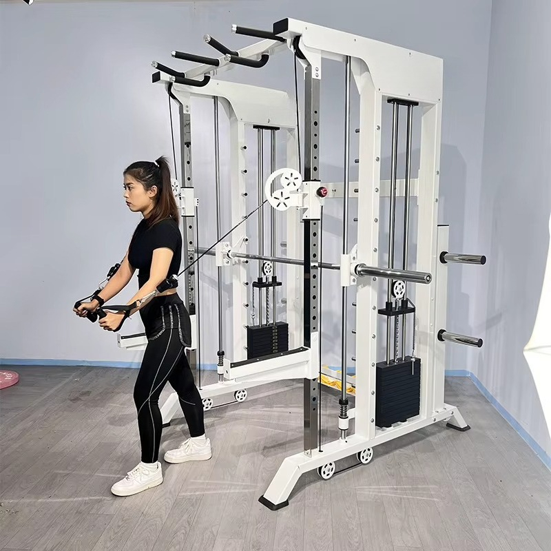Wielofunkcyjny sprzęt fitness  – Heavy Equipment Training recenzja i cena